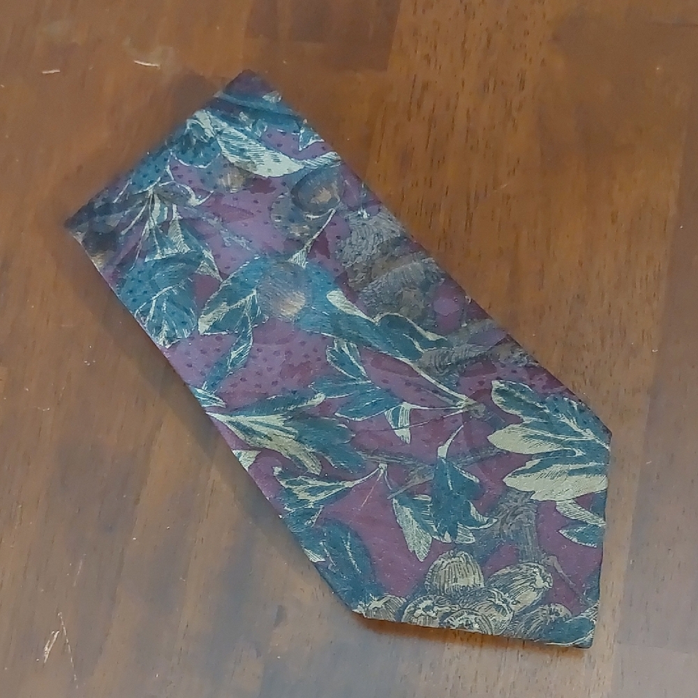 Neiman Marcus Red and Green Floral Tie